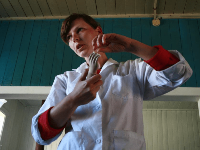 Aline Gerlache —restauradora, decoradora y creadora de pintura ecológica—: «La ecología dentro de la política pública sigue siendo dirigida por la economía»